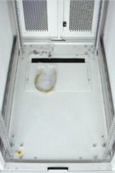 NRECS-6261B-GD  19'' Serverschrank 26 HE mit Glastür 1340x600x1000